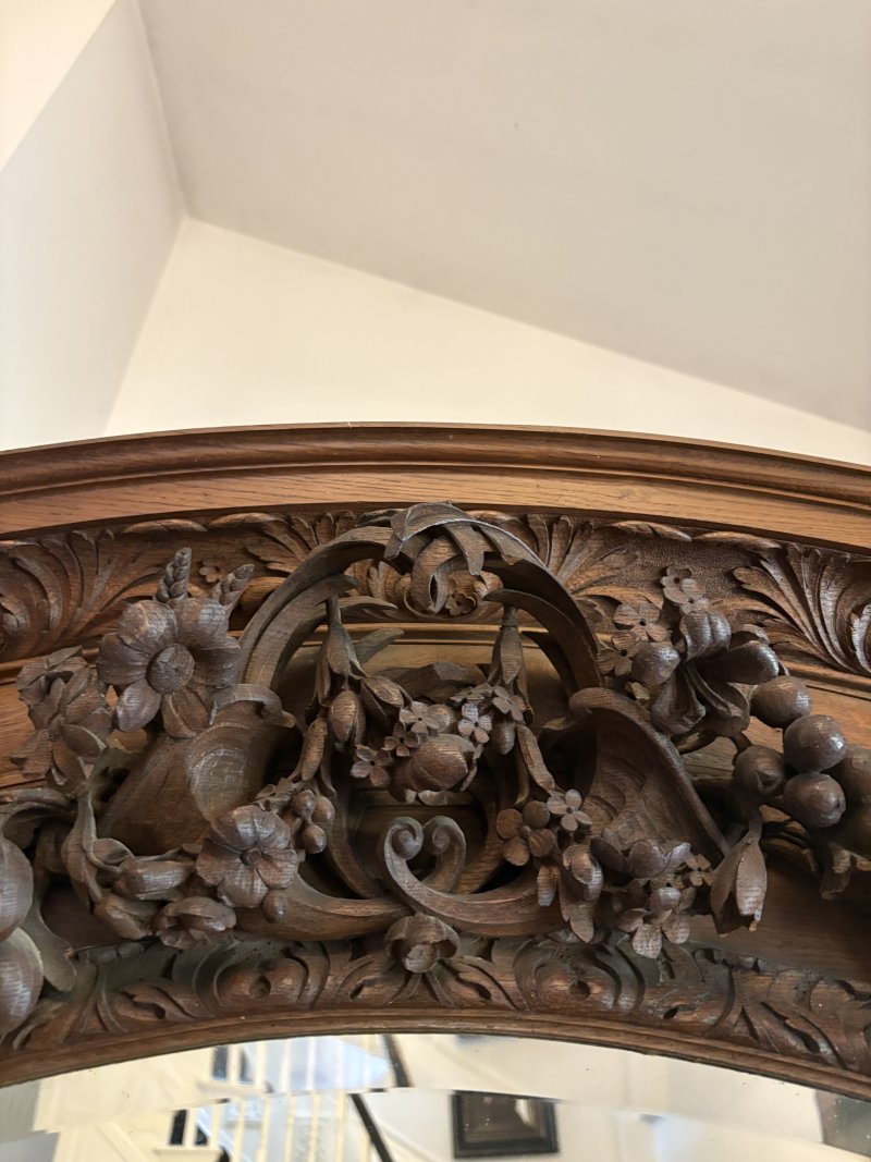 Monumental Antique Victorian Exhibition Quality Carved Oak Sideboard By Maple and Co. - Image 16